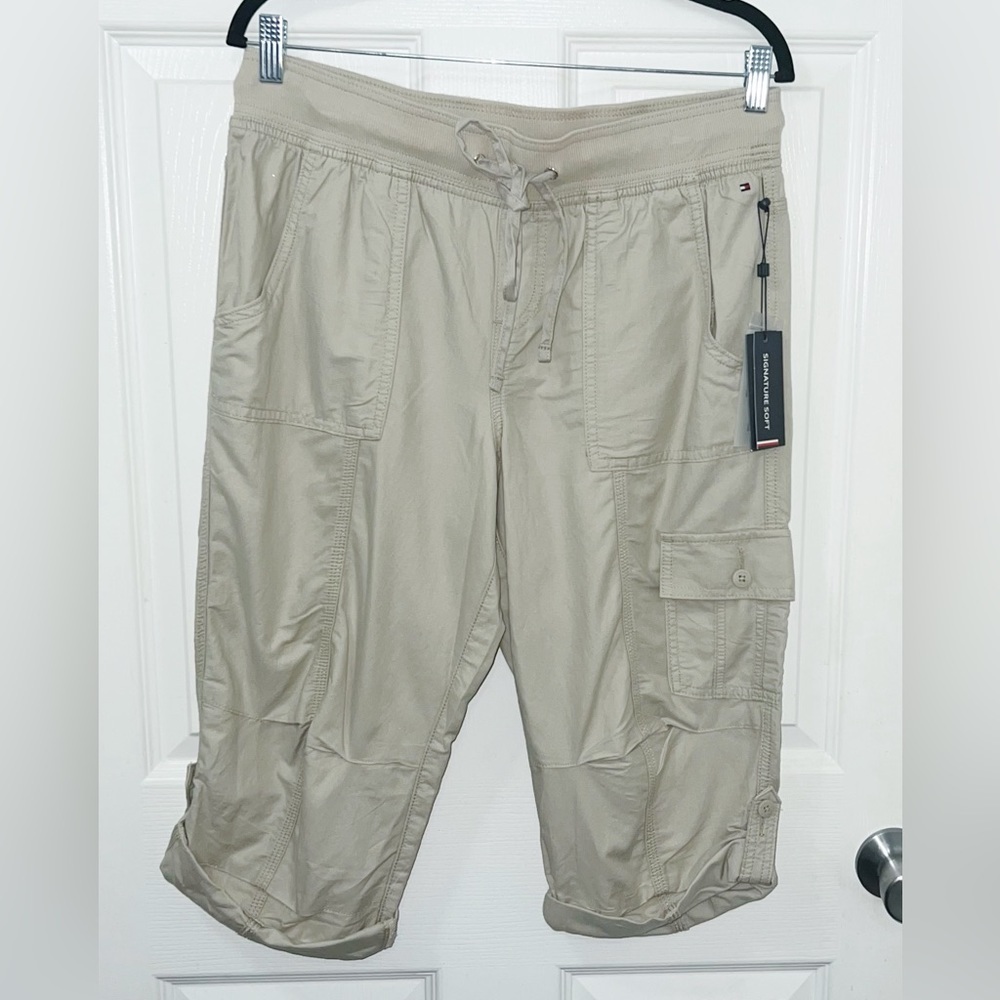 Tommy Hilfiger Women’s Stretch Waist Adjustable Cargo Shorts